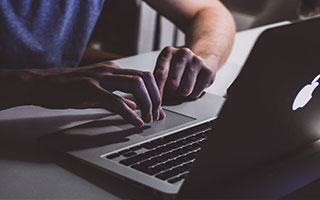 2-22-2！德甲也疯狂：两大黑马狂飙，争四乱了：药厂争欧冠资格陷被动